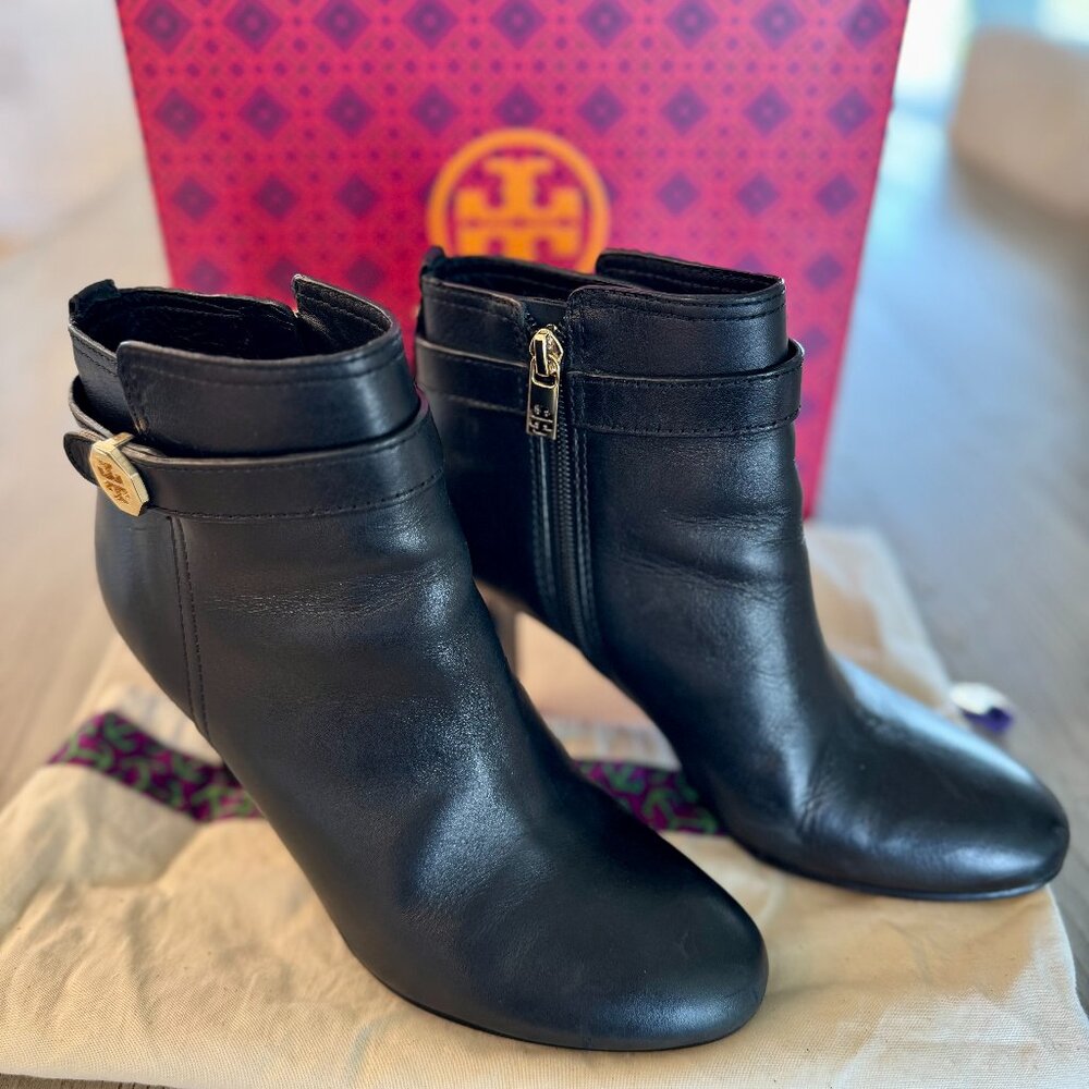TORY BLACK BOOTIES